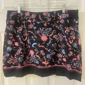 GN Play Dry Athletic Skort Size XL
Black/Blue/Pink 
2 side- 1 back pocket